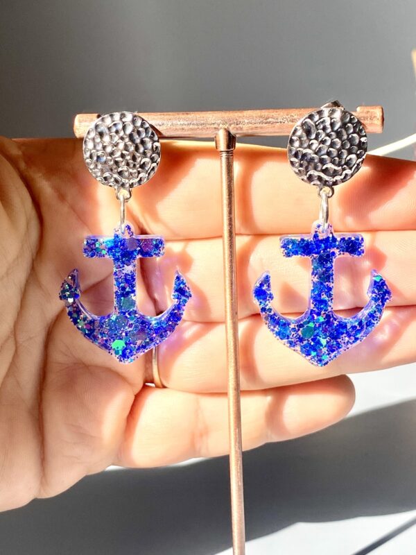 Boucles d’oreilles ancres bleu – Image 6